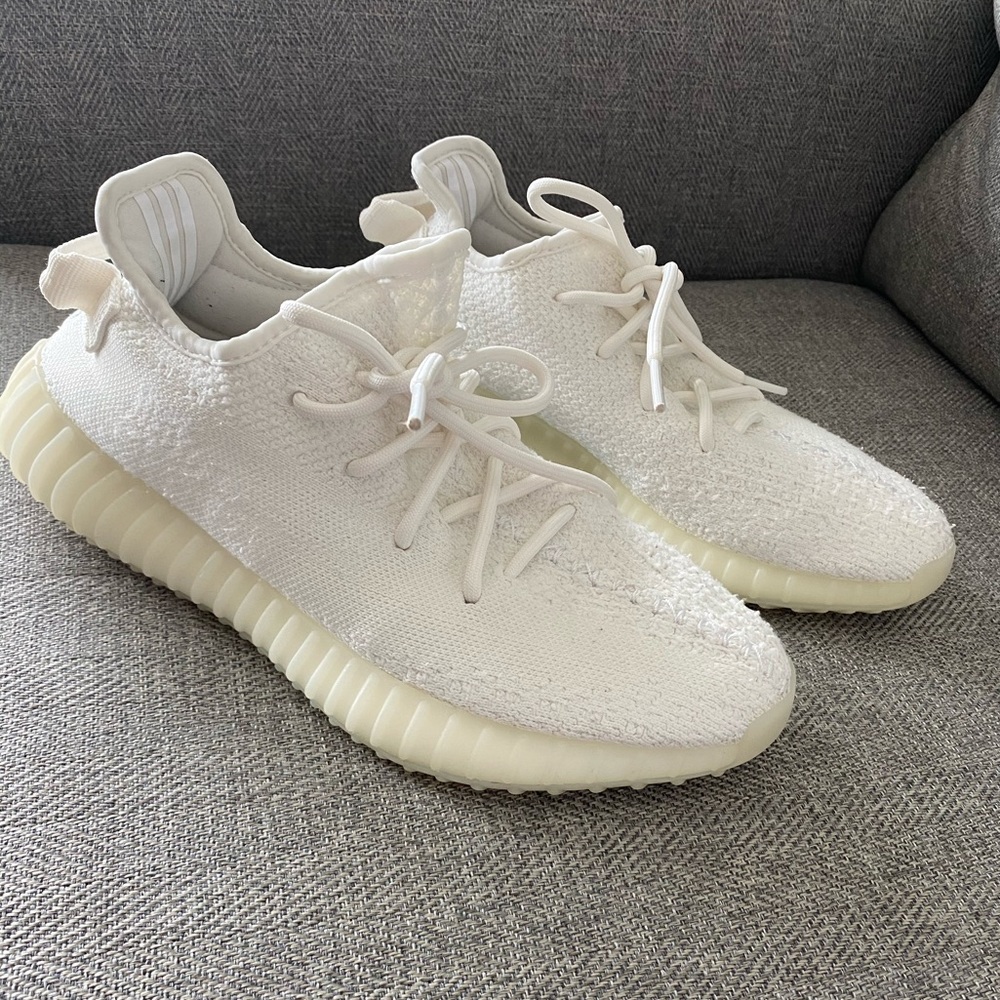 Yeezy Bosst 350 v2